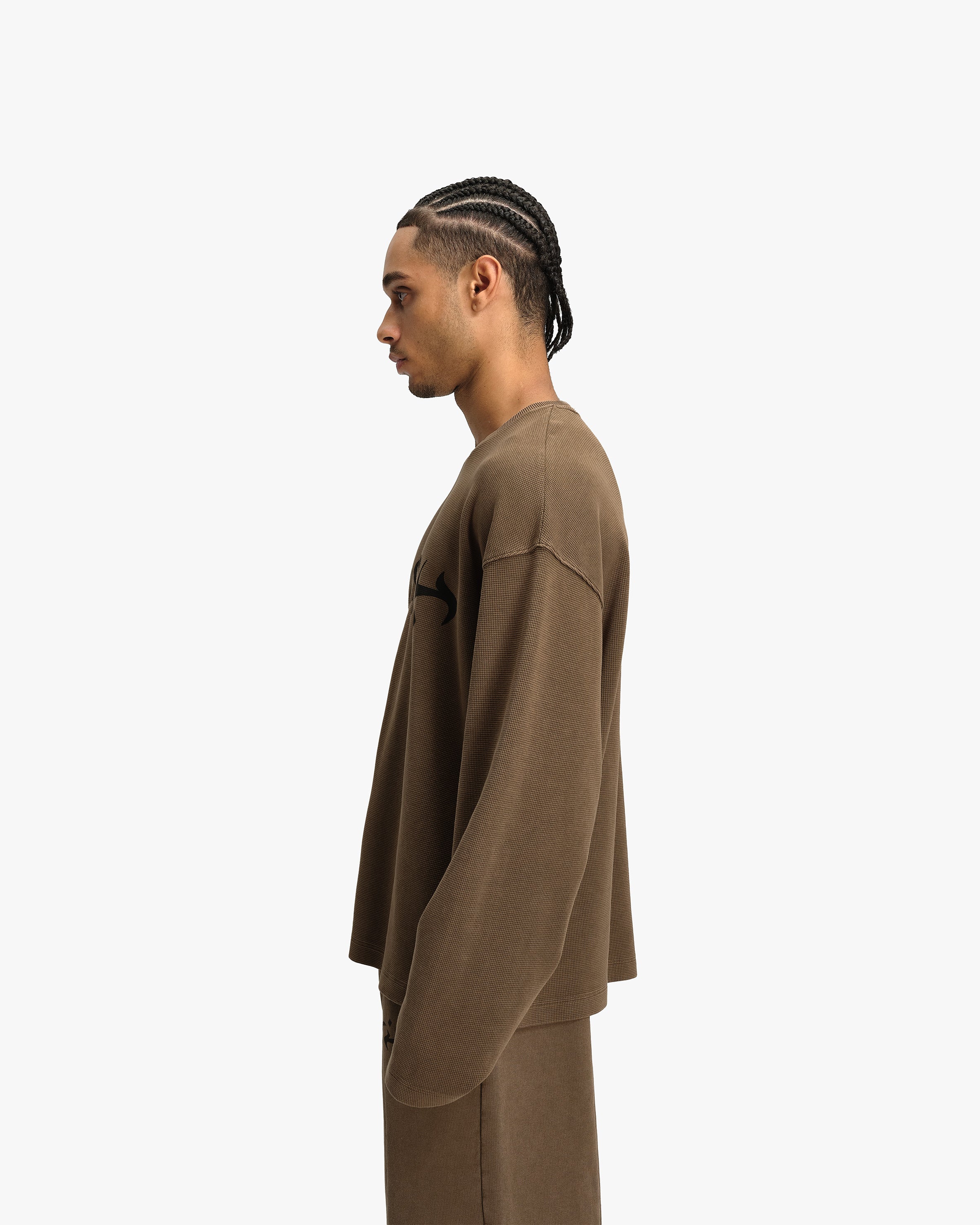ACID WASHED WAFFLE LONGSLEEVE BROWN