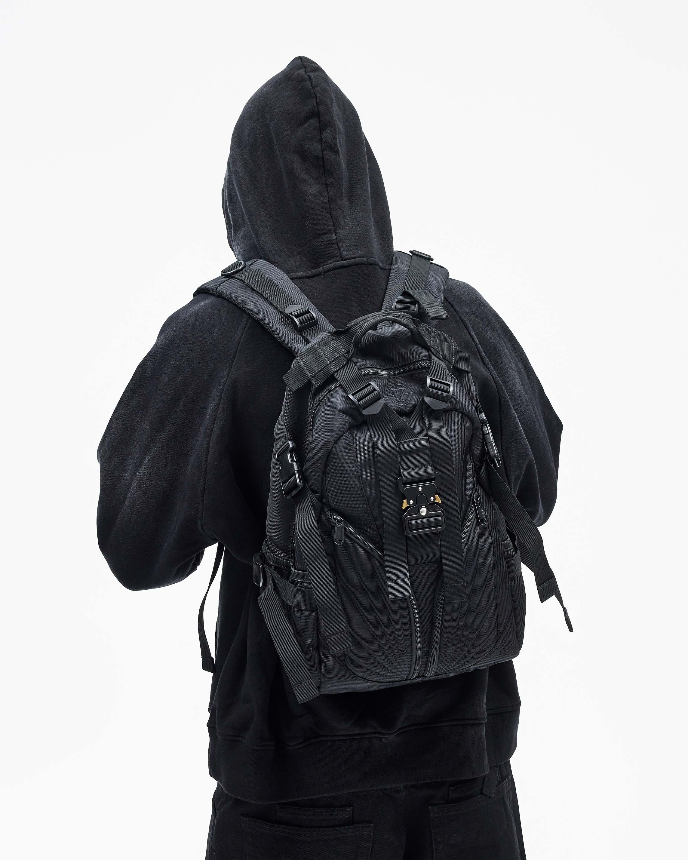 BUCKLE BACKPACK - BLACK