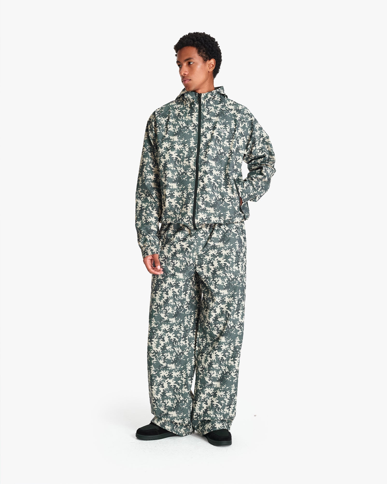 WINDBREAKER PIXEL CAMO