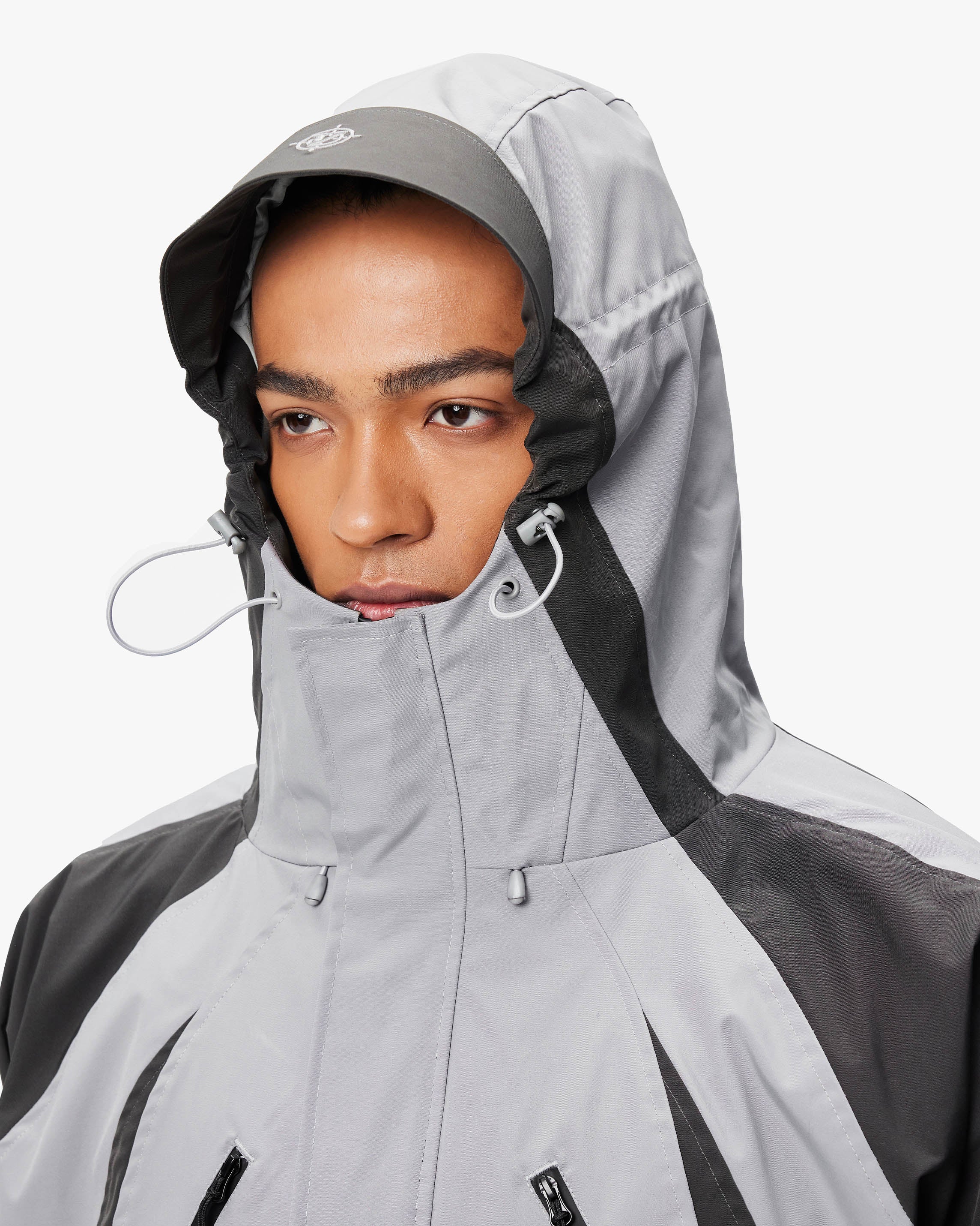 TRAIL WINDBREAKER GREY